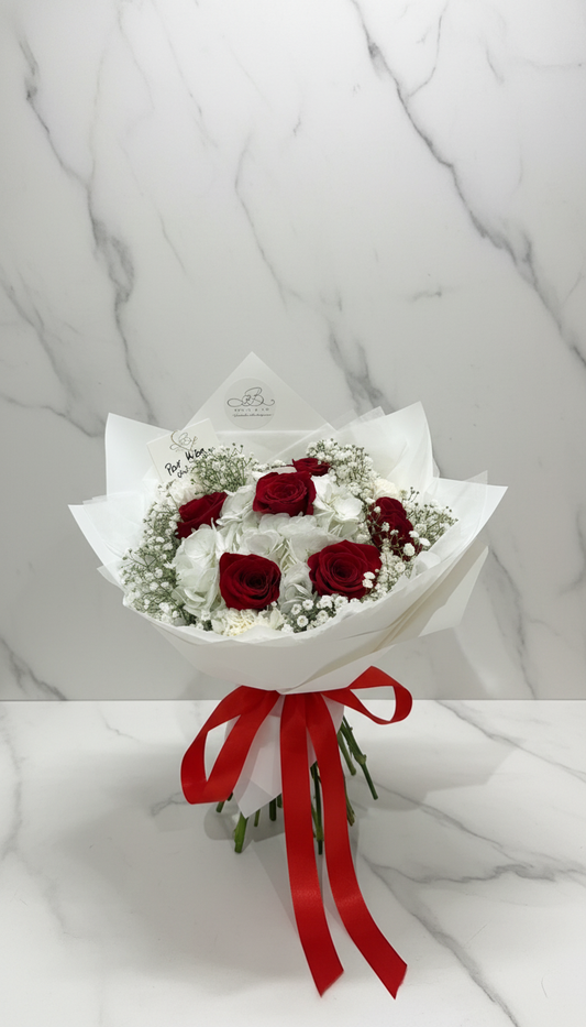 Hydrangea with red roses
